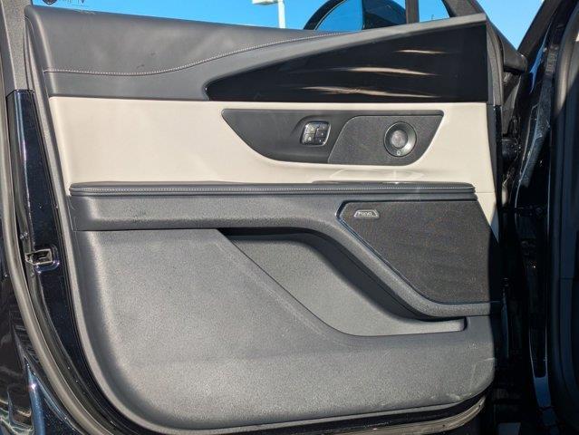 new 2025 Lincoln Nautilus car, priced at $60,823