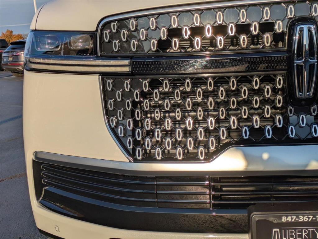 new 2025 Lincoln Navigator car, priced at $103,955