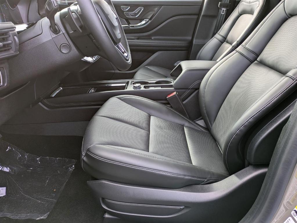 new 2025 Lincoln Corsair car, priced at $59,700