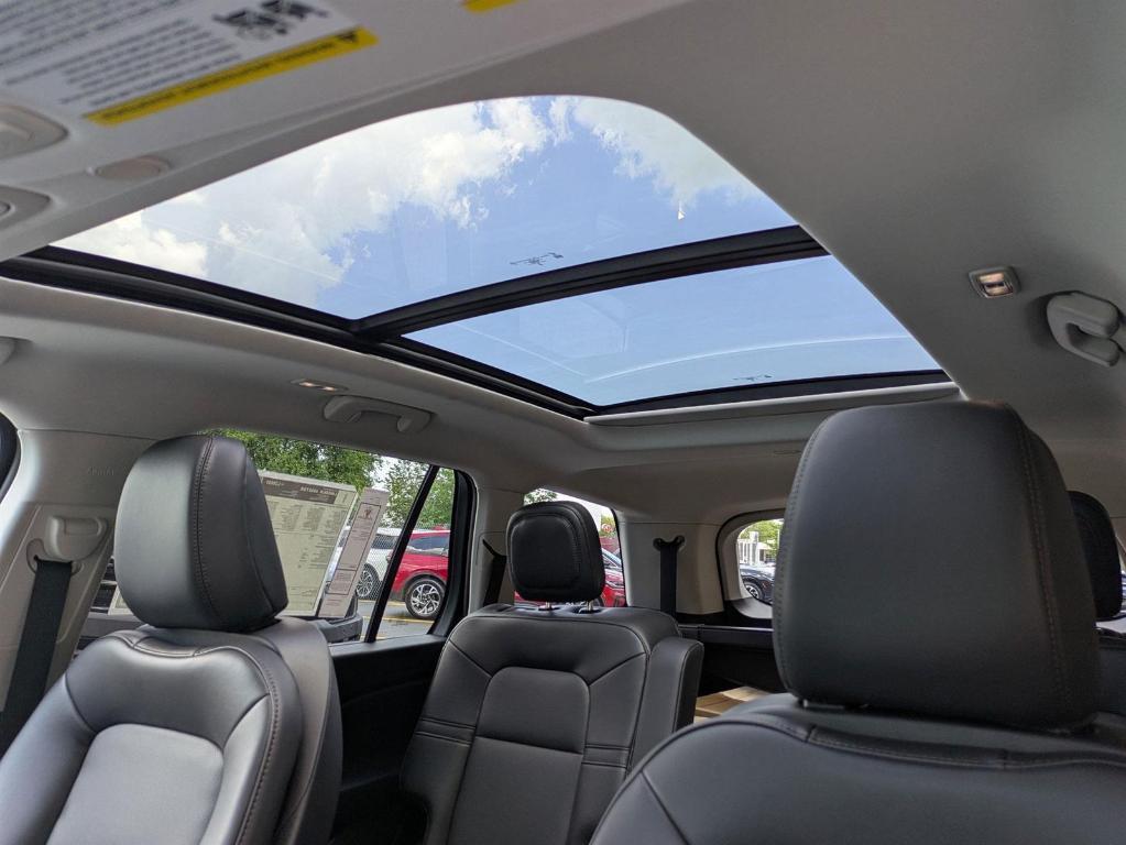 new 2025 Lincoln Aviator car, priced at $70,950