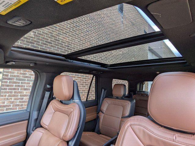 new 2024 Lincoln Navigator car, priced at $98,976