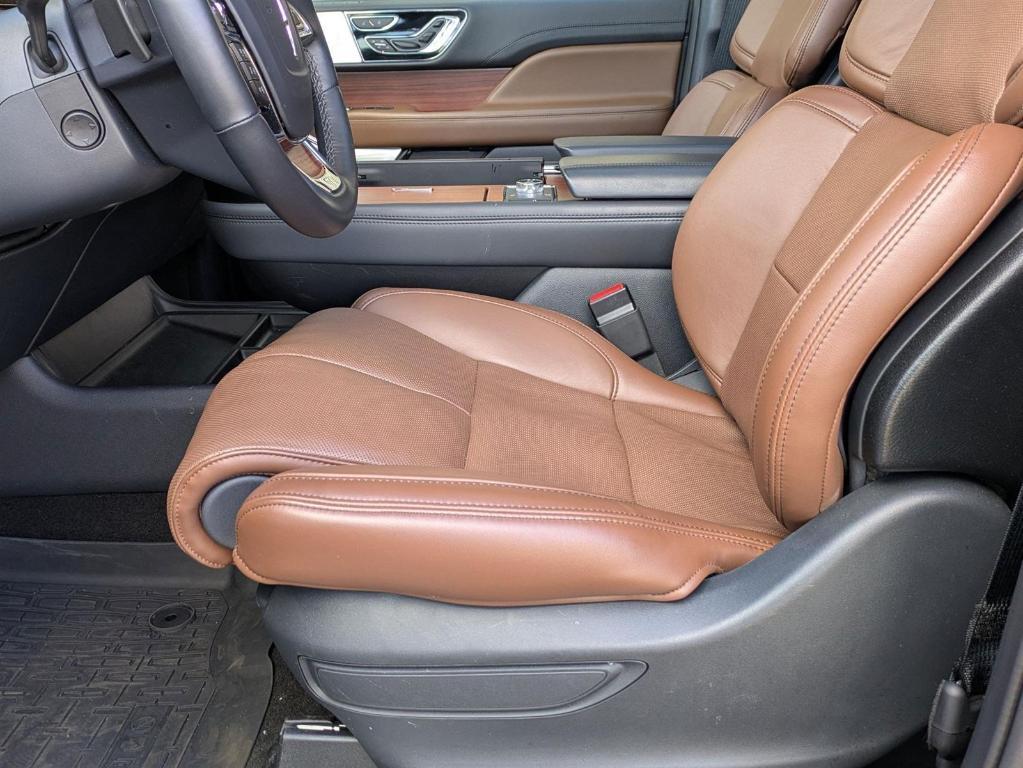 new 2024 Lincoln Navigator car, priced at $96,200