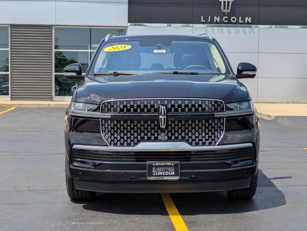 new 2025 Lincoln Navigator car, priced at $102,375