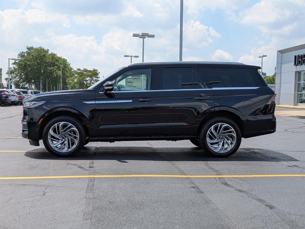new 2025 Lincoln Navigator car, priced at $102,375