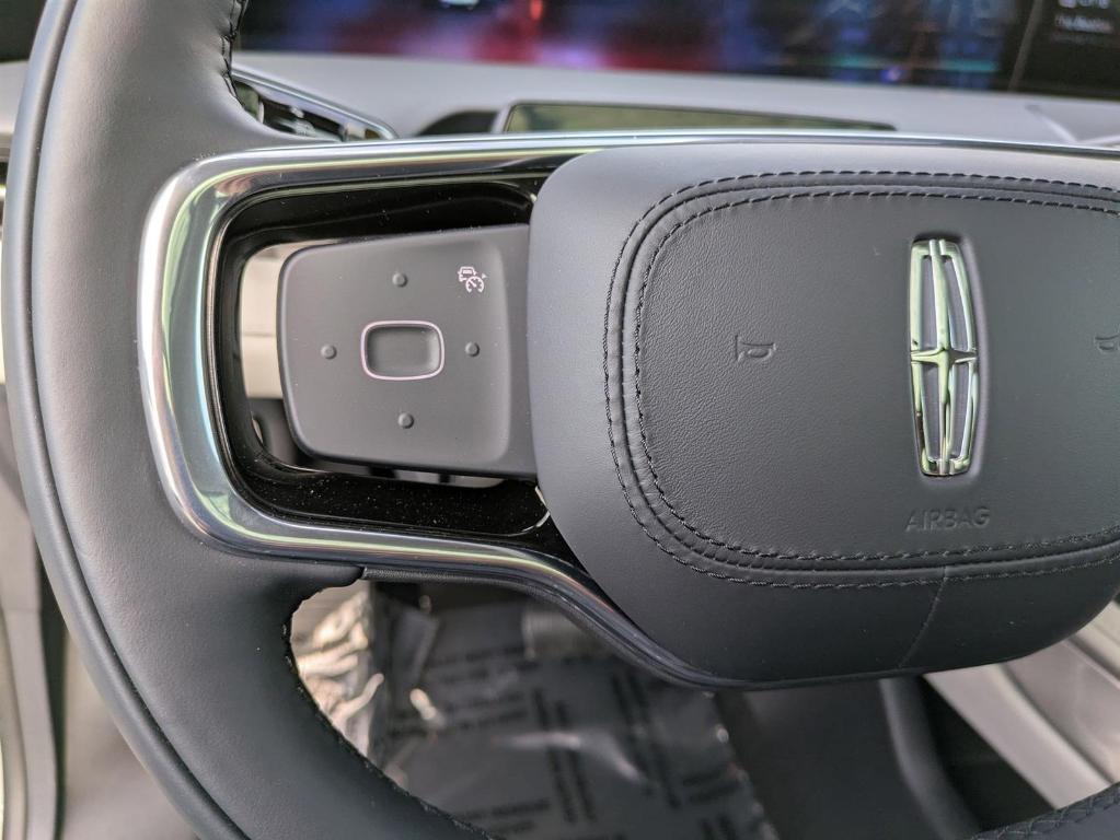 new 2025 Lincoln Nautilus car, priced at $61,520