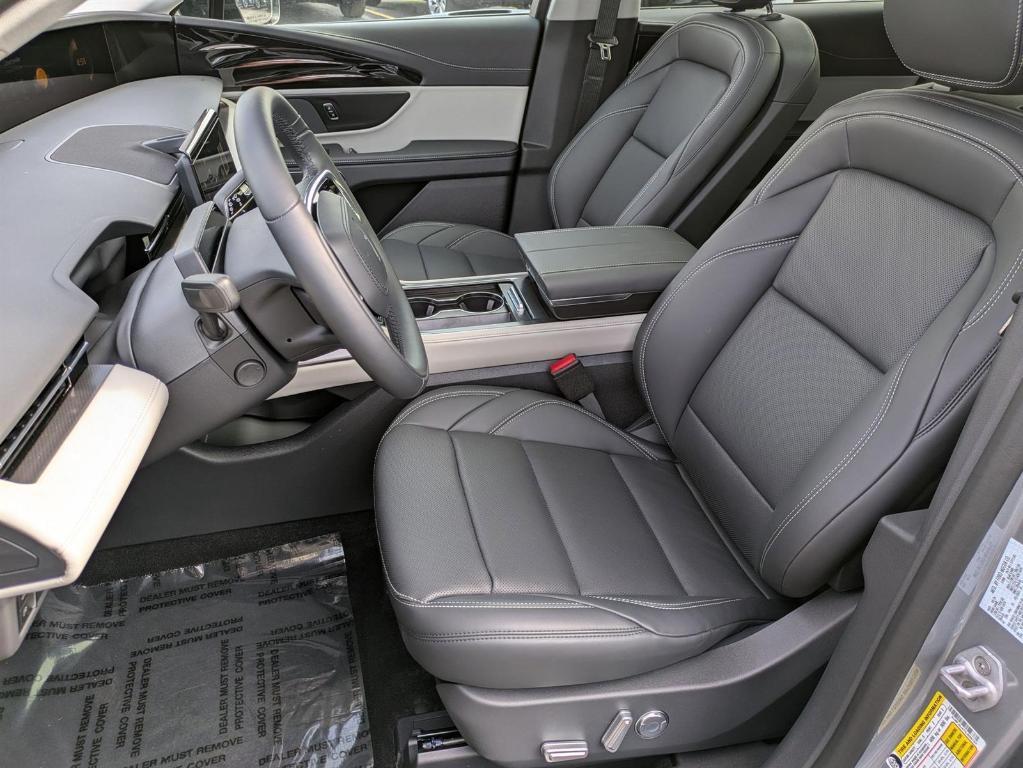 new 2025 Lincoln Nautilus car, priced at $61,520