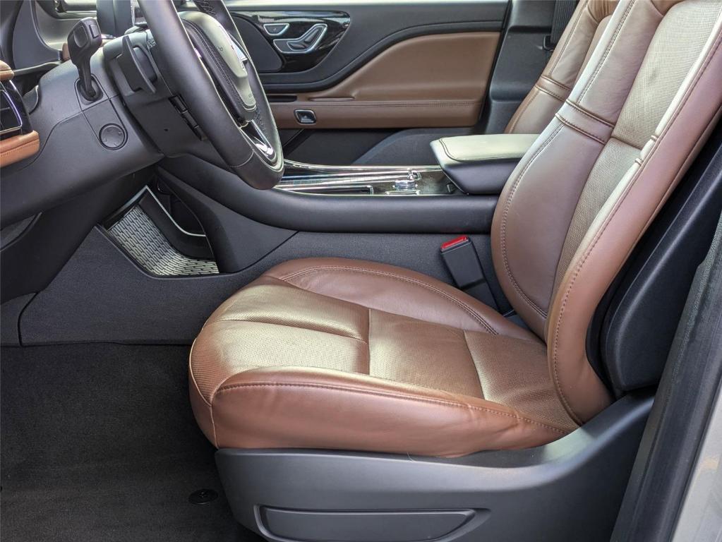 used 2023 Lincoln Aviator car, priced at $48,638