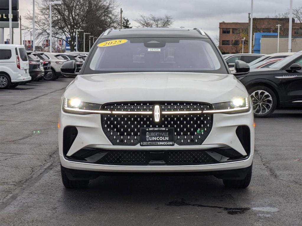 new 2025 Lincoln Nautilus car, priced at $63,105
