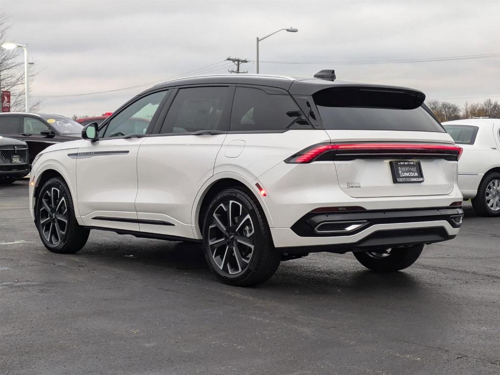 new 2025 Lincoln Nautilus car, priced at $63,105