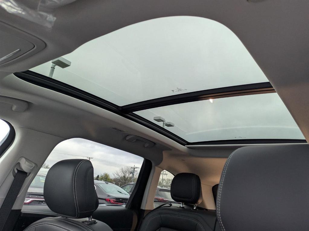 new 2025 Lincoln Nautilus car, priced at $63,105