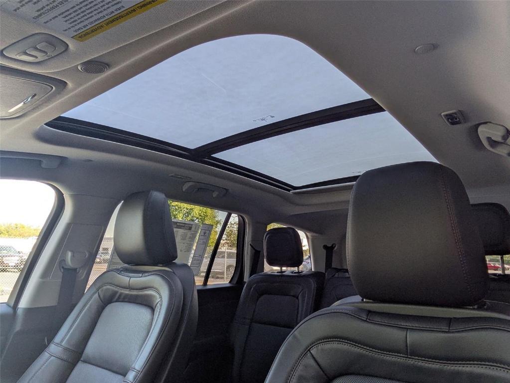 new 2025 Lincoln Aviator car, priced at $69,515