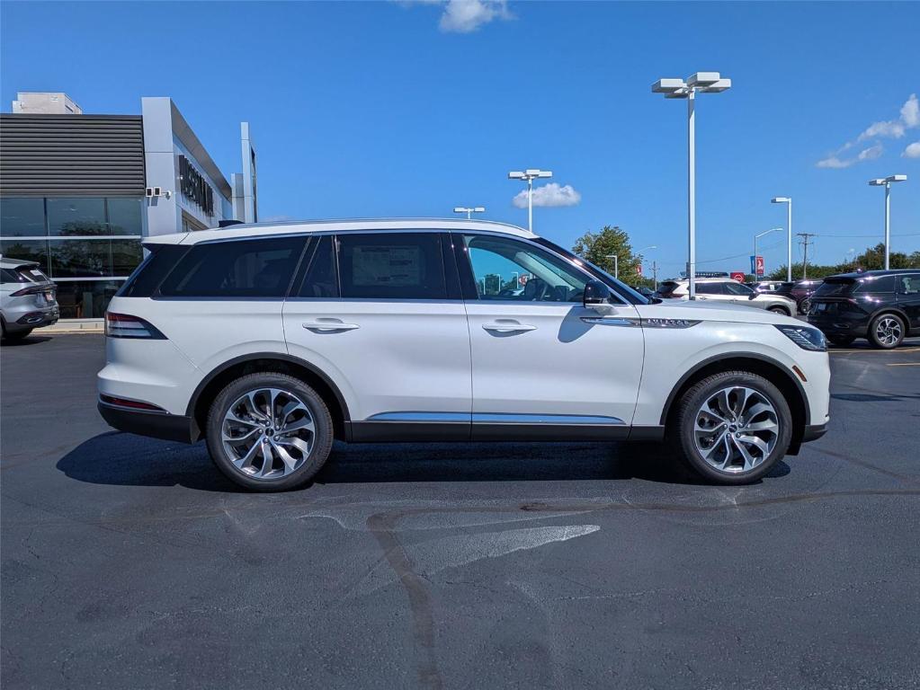 new 2025 Lincoln Aviator car, priced at $63,476