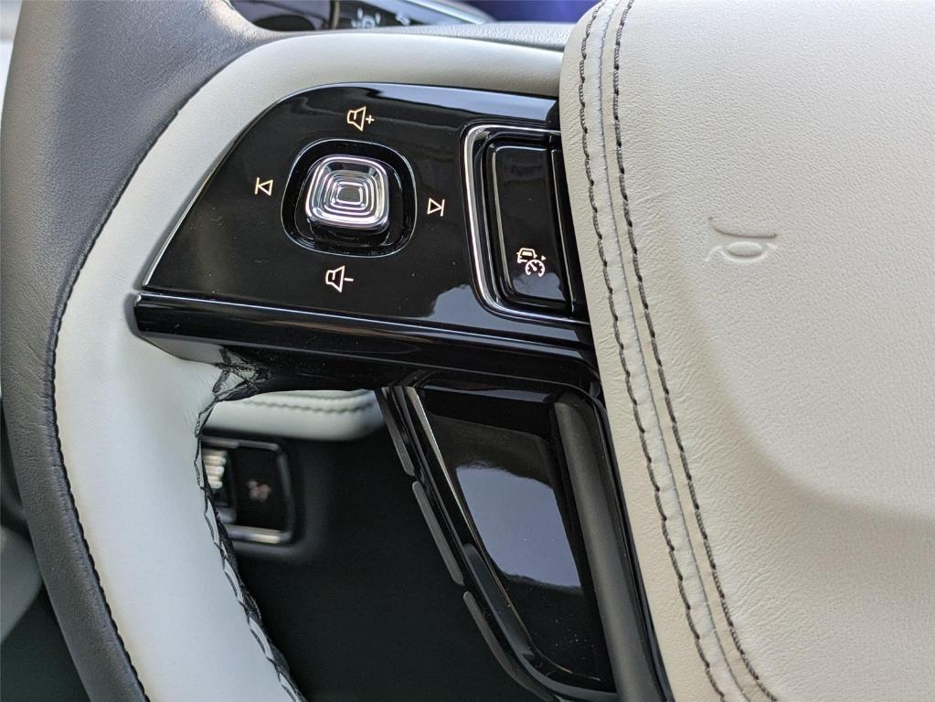 new 2025 Lincoln Aviator car, priced at $63,476