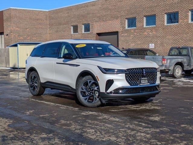 new 2025 Lincoln Nautilus car, priced at $61,098