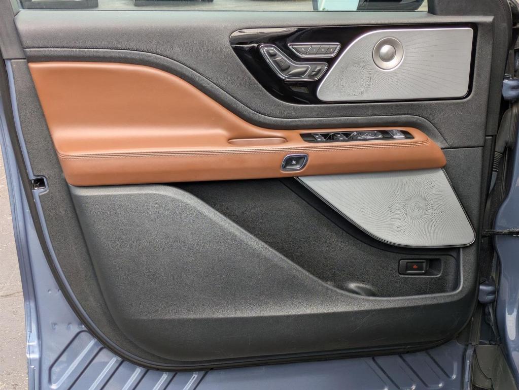 used 2021 Lincoln Aviator car, priced at $39,298
