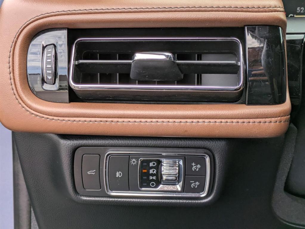 used 2021 Lincoln Aviator car, priced at $39,298