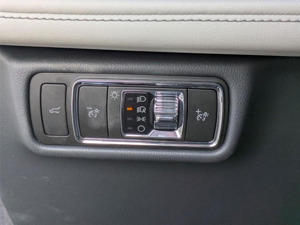 new 2025 Lincoln Aviator car, priced at $77,270