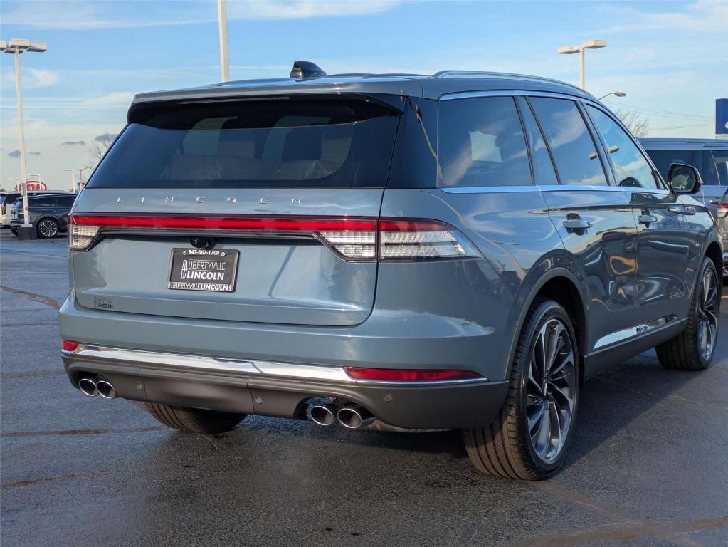 new 2025 Lincoln Aviator car, priced at $77,270