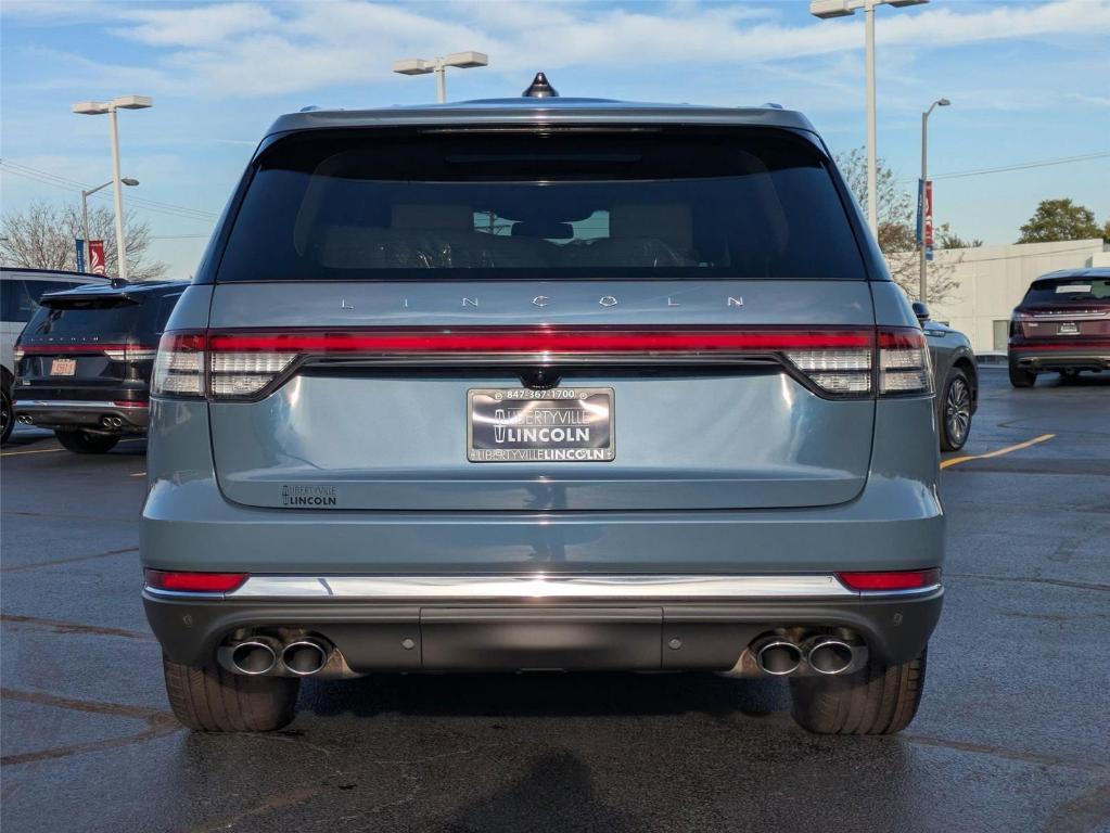 new 2025 Lincoln Aviator car, priced at $77,270