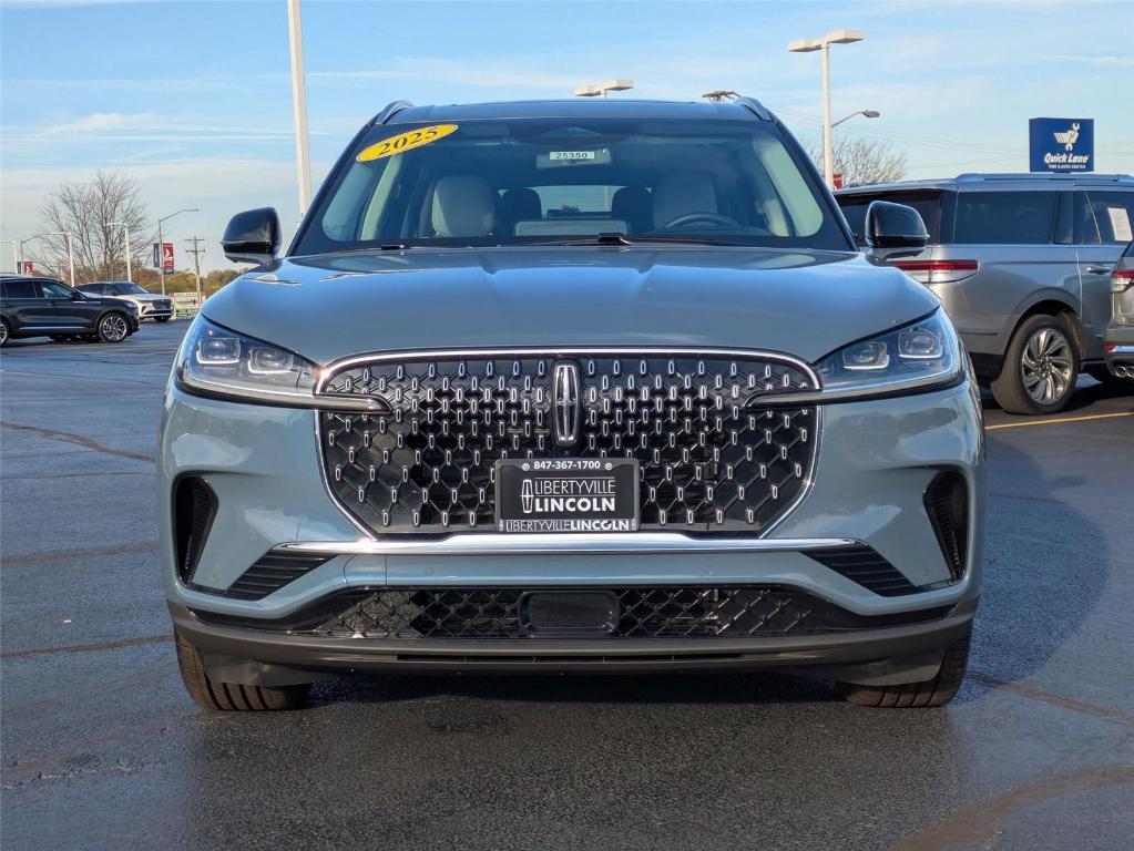new 2025 Lincoln Aviator car, priced at $77,270