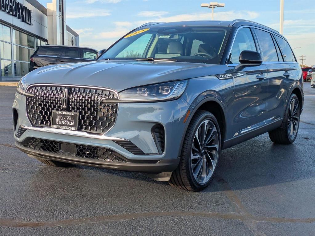 new 2025 Lincoln Aviator car, priced at $77,270