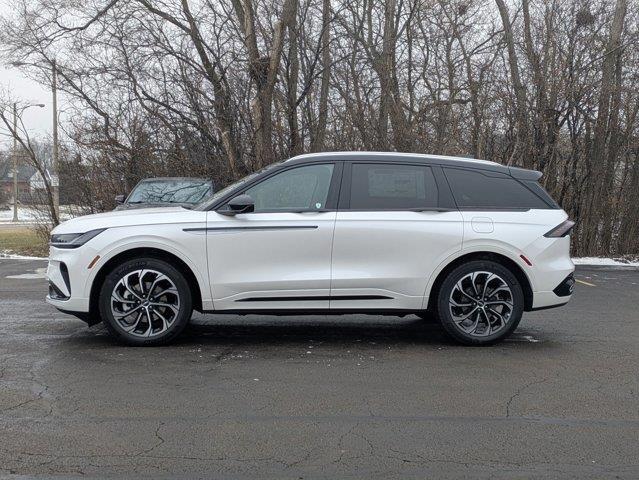 new 2025 Lincoln Nautilus car, priced at $69,555