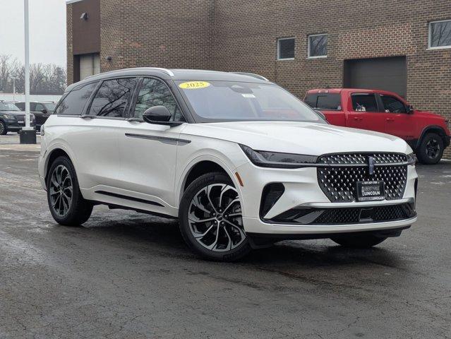 new 2025 Lincoln Nautilus car, priced at $69,555