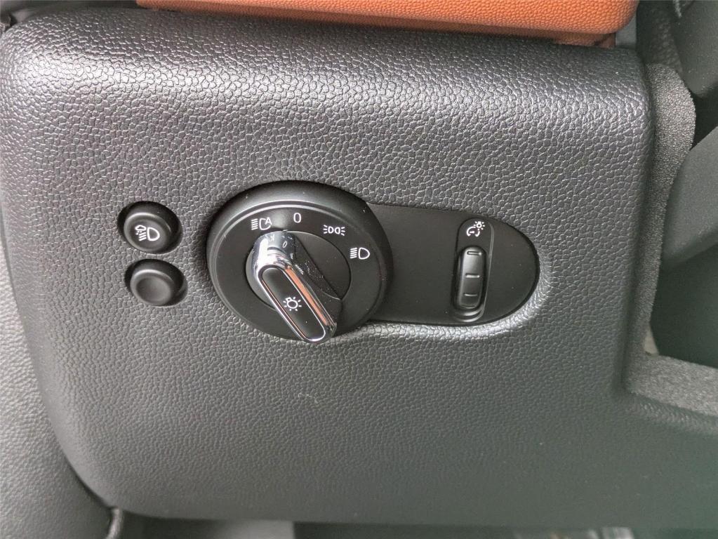 used 2023 MINI Hardtop car, priced at $27,497
