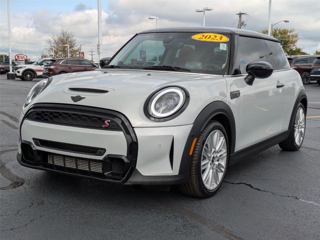 used 2023 MINI Hardtop car, priced at $27,497