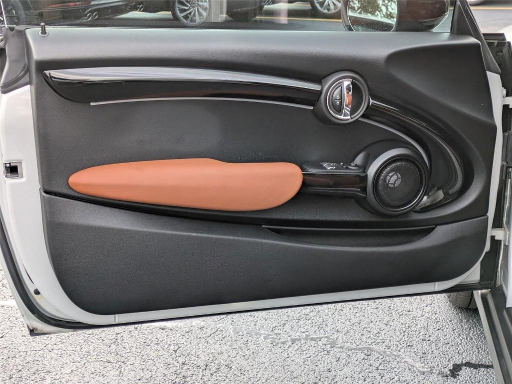 used 2023 MINI Hardtop car, priced at $27,497