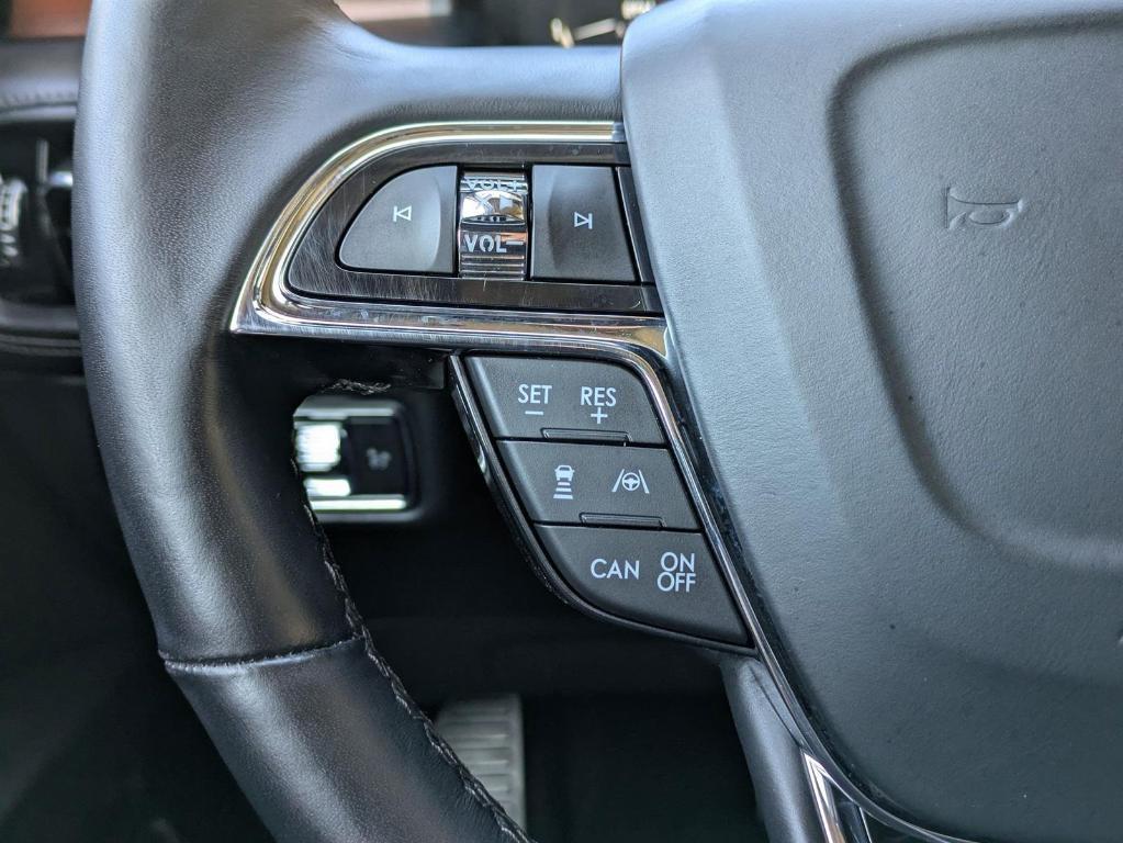 used 2022 Lincoln Nautilus car, priced at $36,489