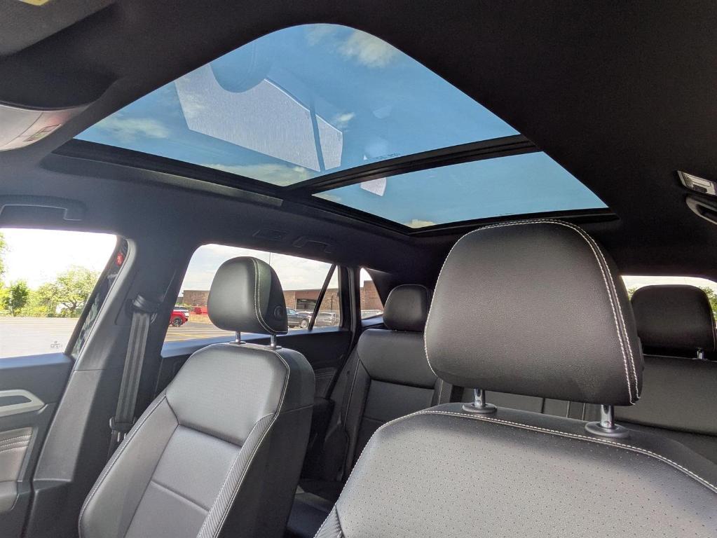 used 2021 Volkswagen Atlas Cross Sport car, priced at $24,194