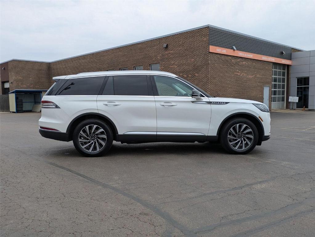 new 2025 Lincoln Aviator car, priced at $64,671