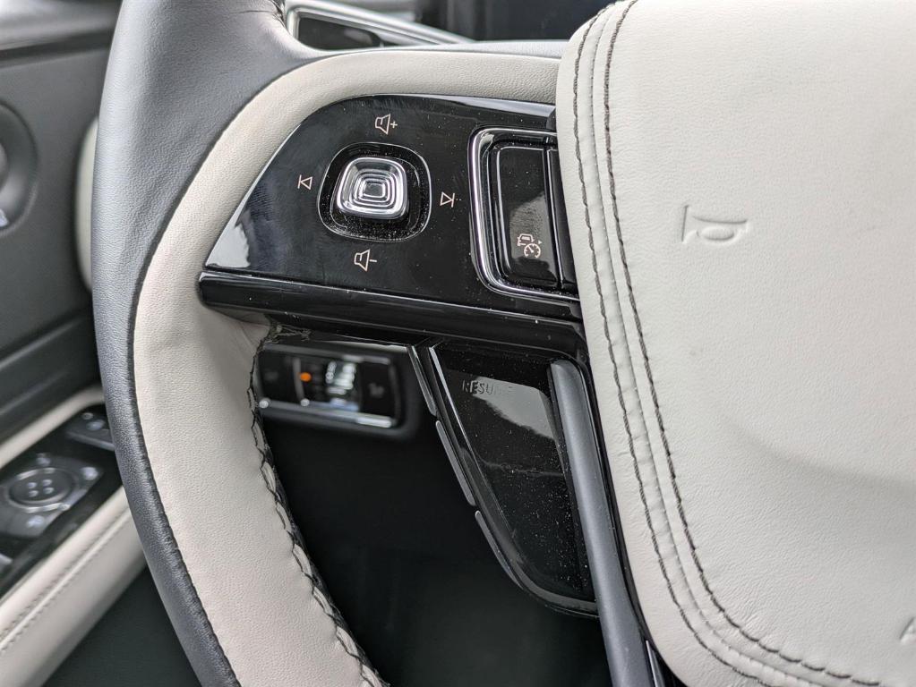new 2025 Lincoln Aviator car, priced at $67,385