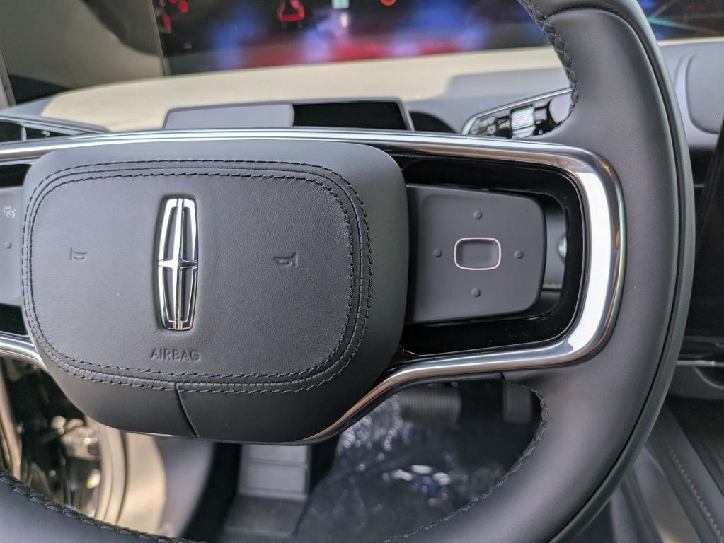 new 2025 Lincoln Nautilus car, priced at $57,733