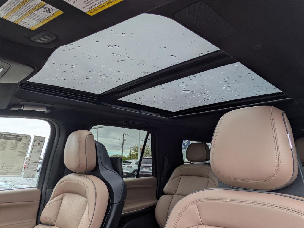 new 2025 Lincoln Navigator L car, priced at $124,835