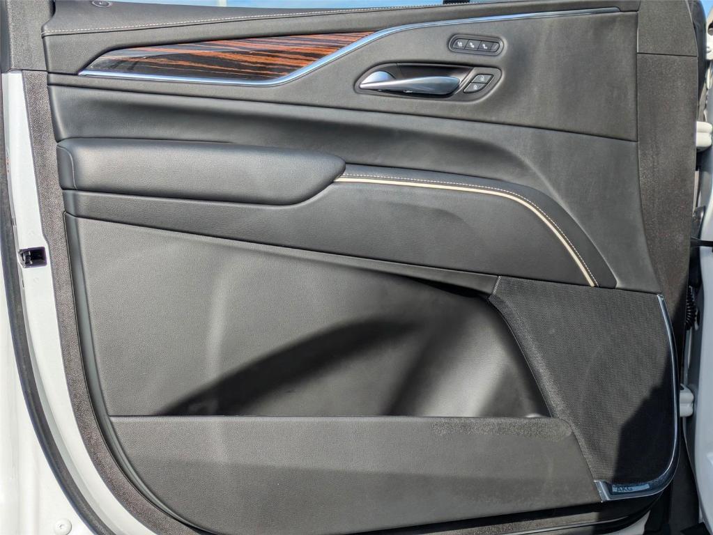used 2023 Cadillac Escalade car, priced at $69,998