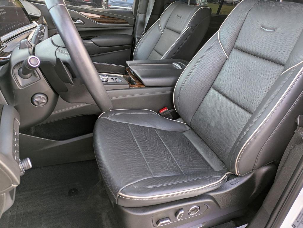 used 2023 Cadillac Escalade car, priced at $69,998