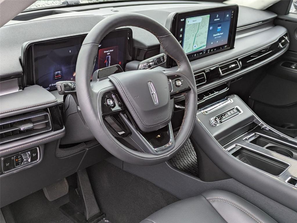 new 2025 Lincoln Aviator car, priced at $65,174
