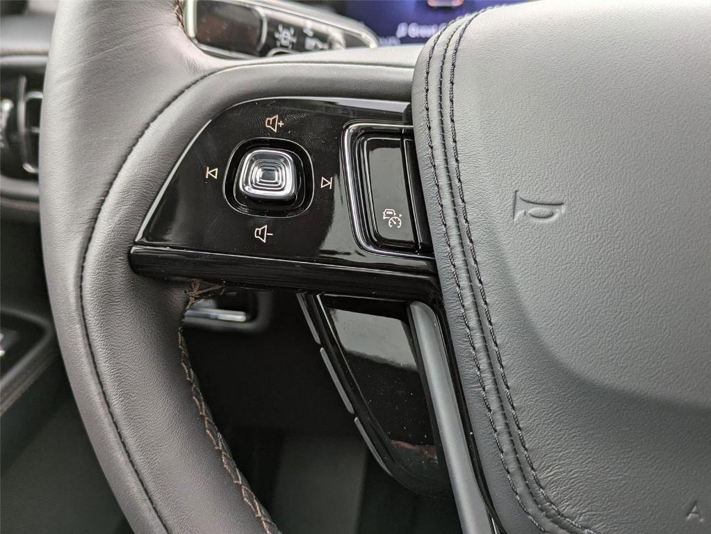 new 2025 Lincoln Aviator car, priced at $65,174