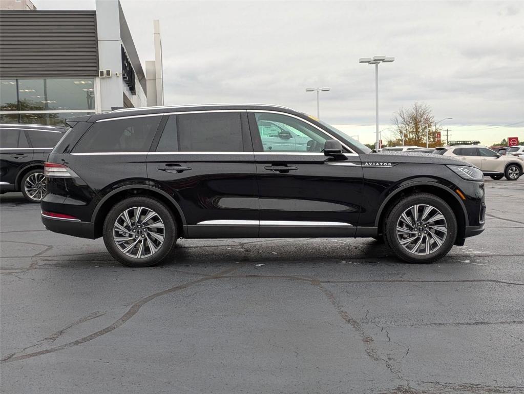new 2025 Lincoln Aviator car, priced at $65,174