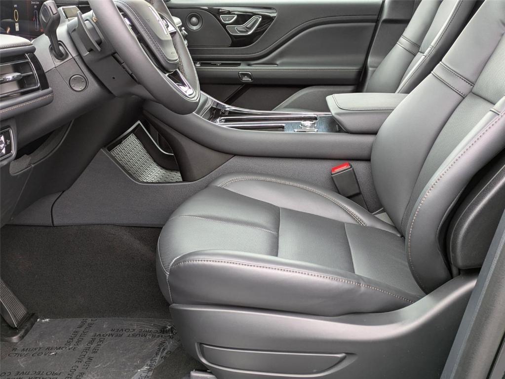 new 2025 Lincoln Aviator car, priced at $65,174