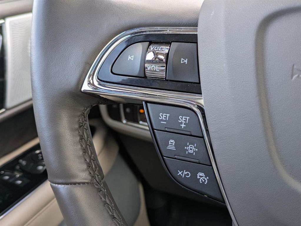 new 2024 Lincoln Navigator car, priced at $95,205