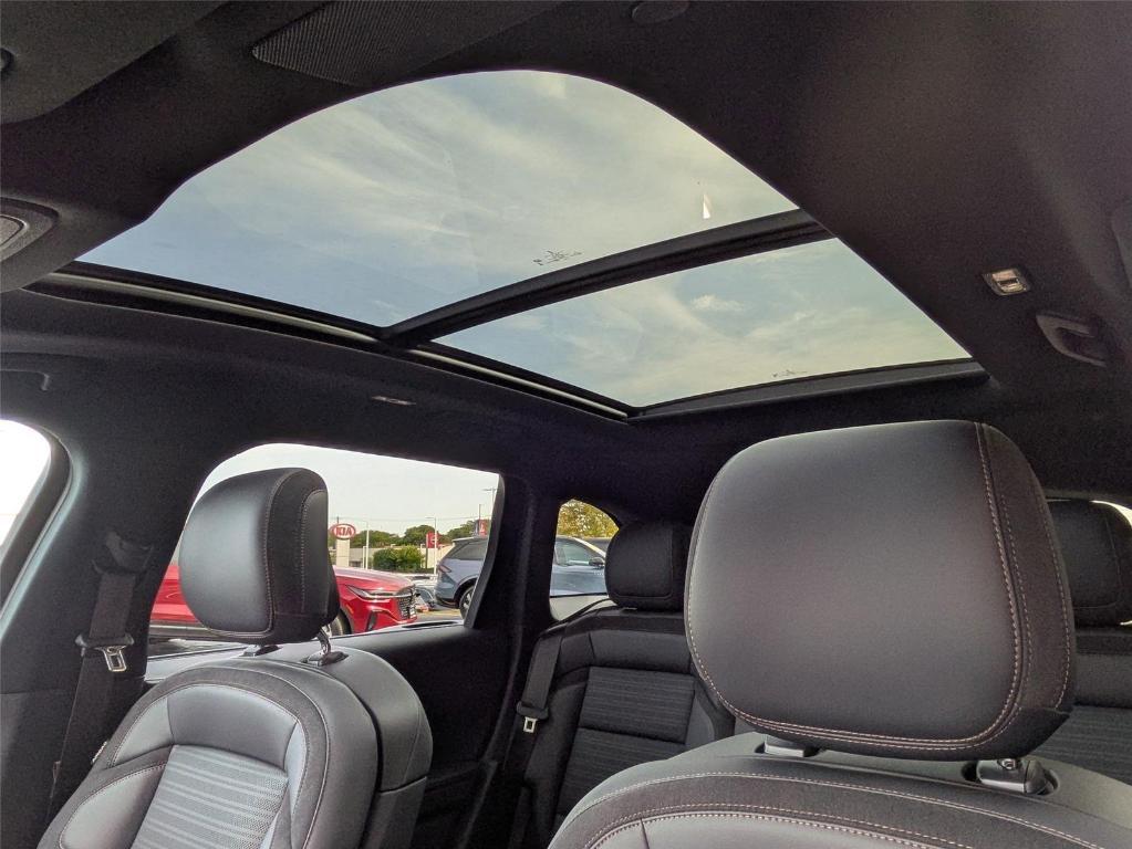 new 2025 Lincoln Nautilus car, priced at $72,654