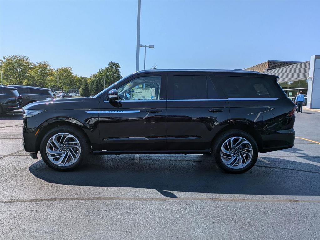 new 2025 Lincoln Navigator car, priced at $99,323