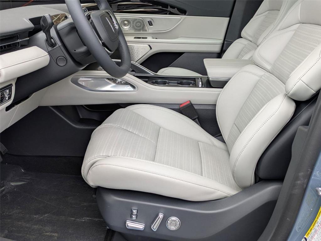 new 2026 Lincoln Nautilus car, priced at $69,477