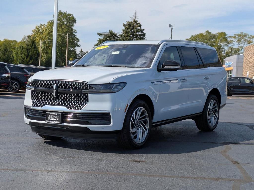 new 2025 Lincoln Navigator car, priced at $101,805