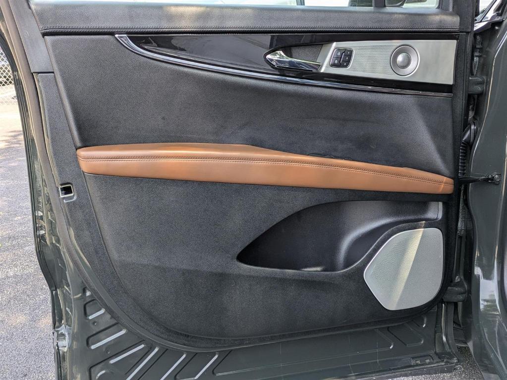used 2022 Lincoln Nautilus car, priced at $40,449