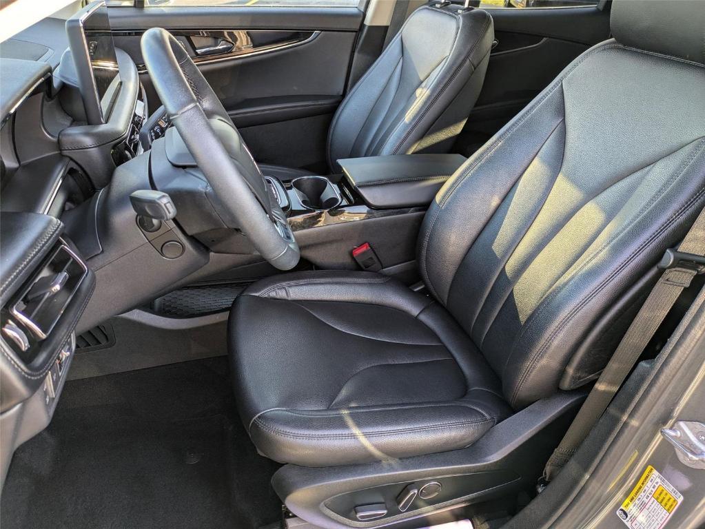 used 2022 Lincoln Nautilus car, priced at $30,999