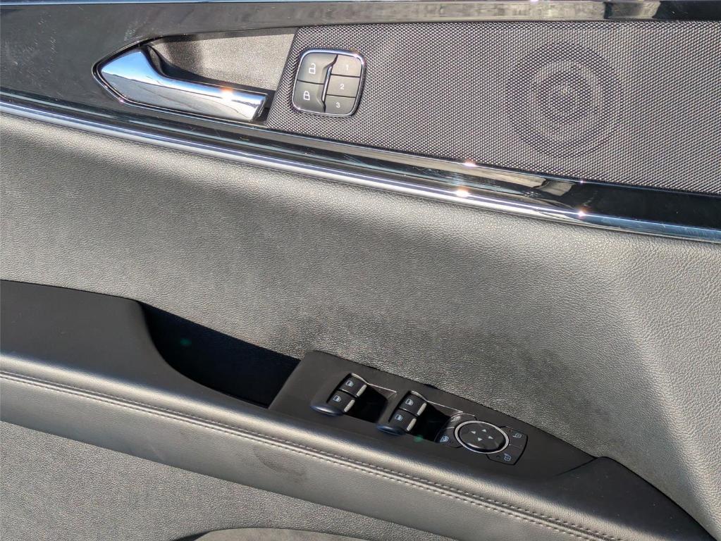 used 2022 Lincoln Nautilus car, priced at $30,999